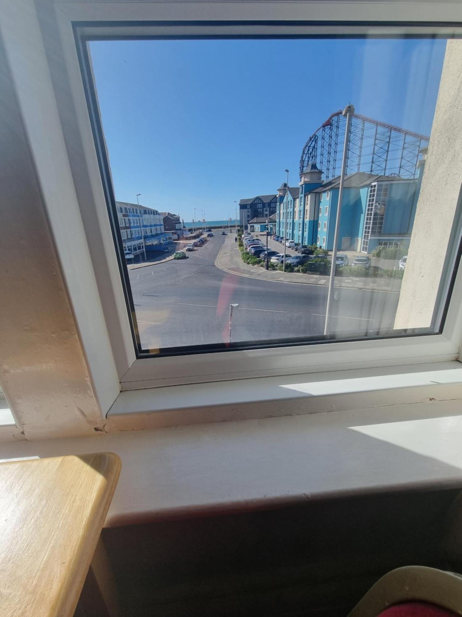 Henson Hotel Pleasure Beach Блэкпул Номер фото
